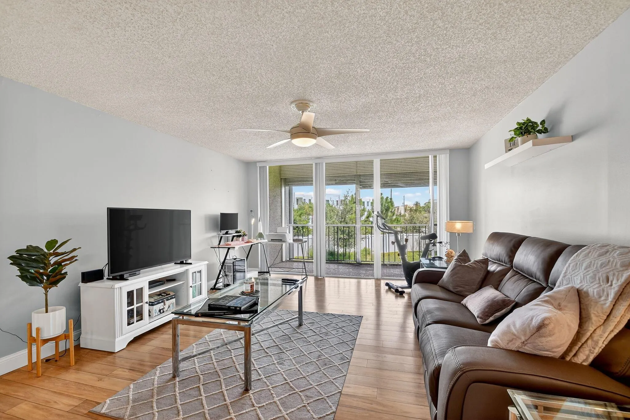4254 Deste Court, #201