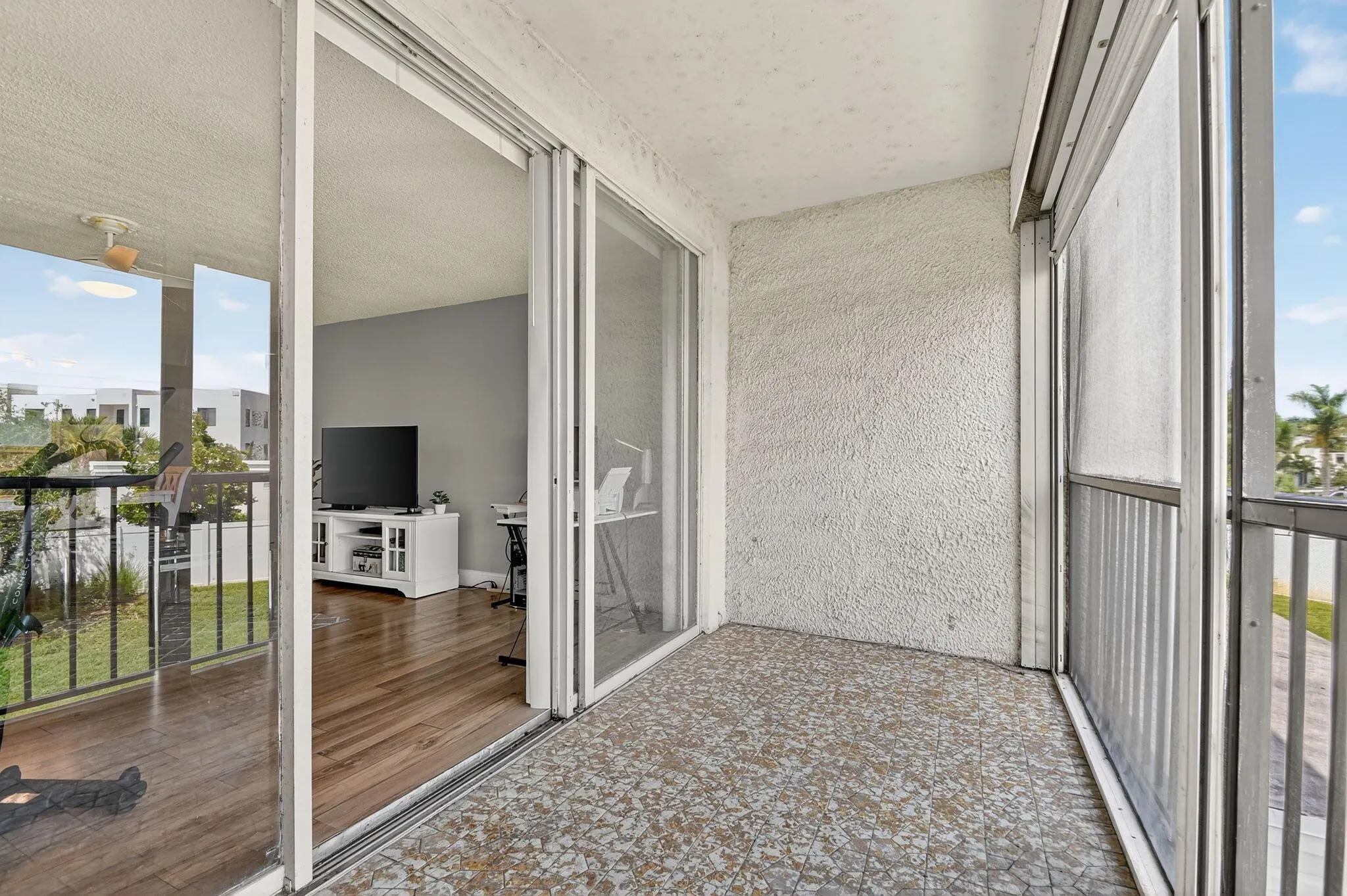 4254 Deste Court, #201