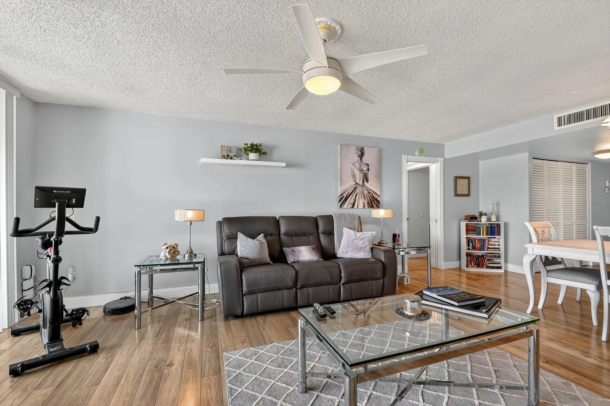 4254 Deste Court, #201
