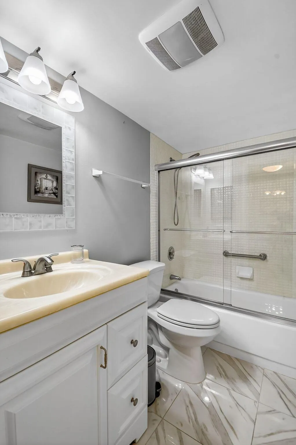 4254 Deste Court, #201