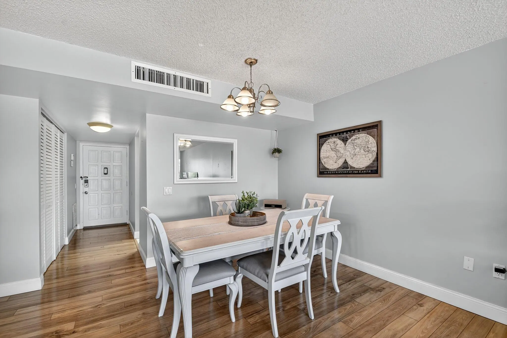4254 Deste Court, #201