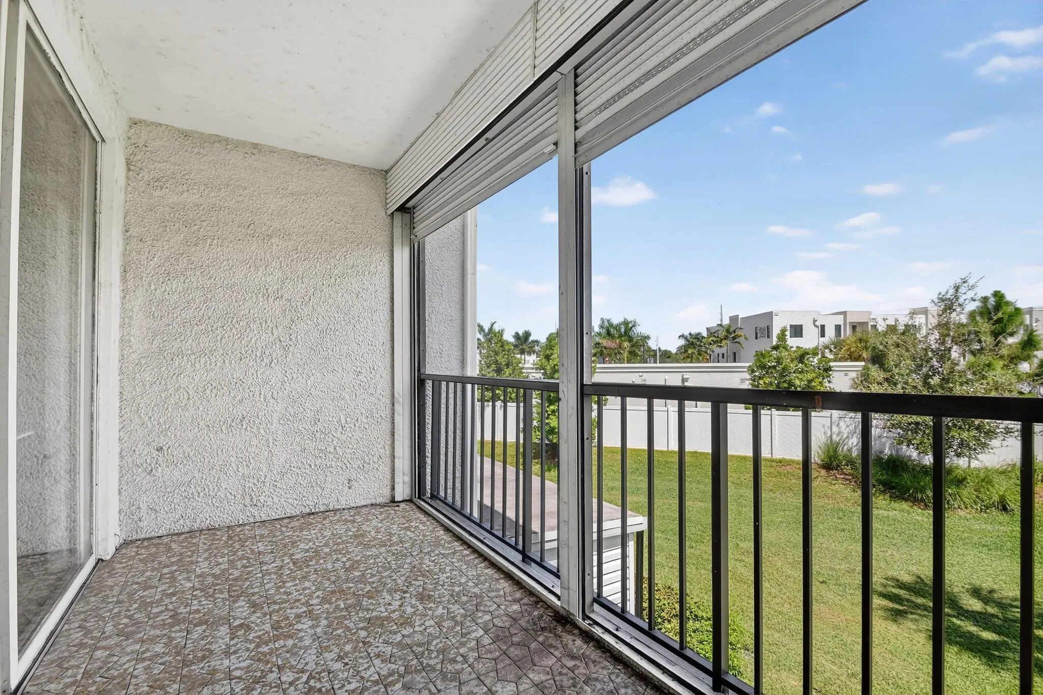 4254 Deste Court, #201