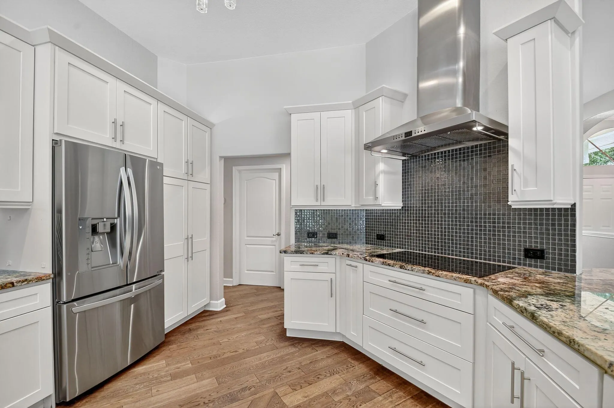 5551 Lago Del Sol Drive