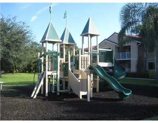 181 SW Palm Drive, #206