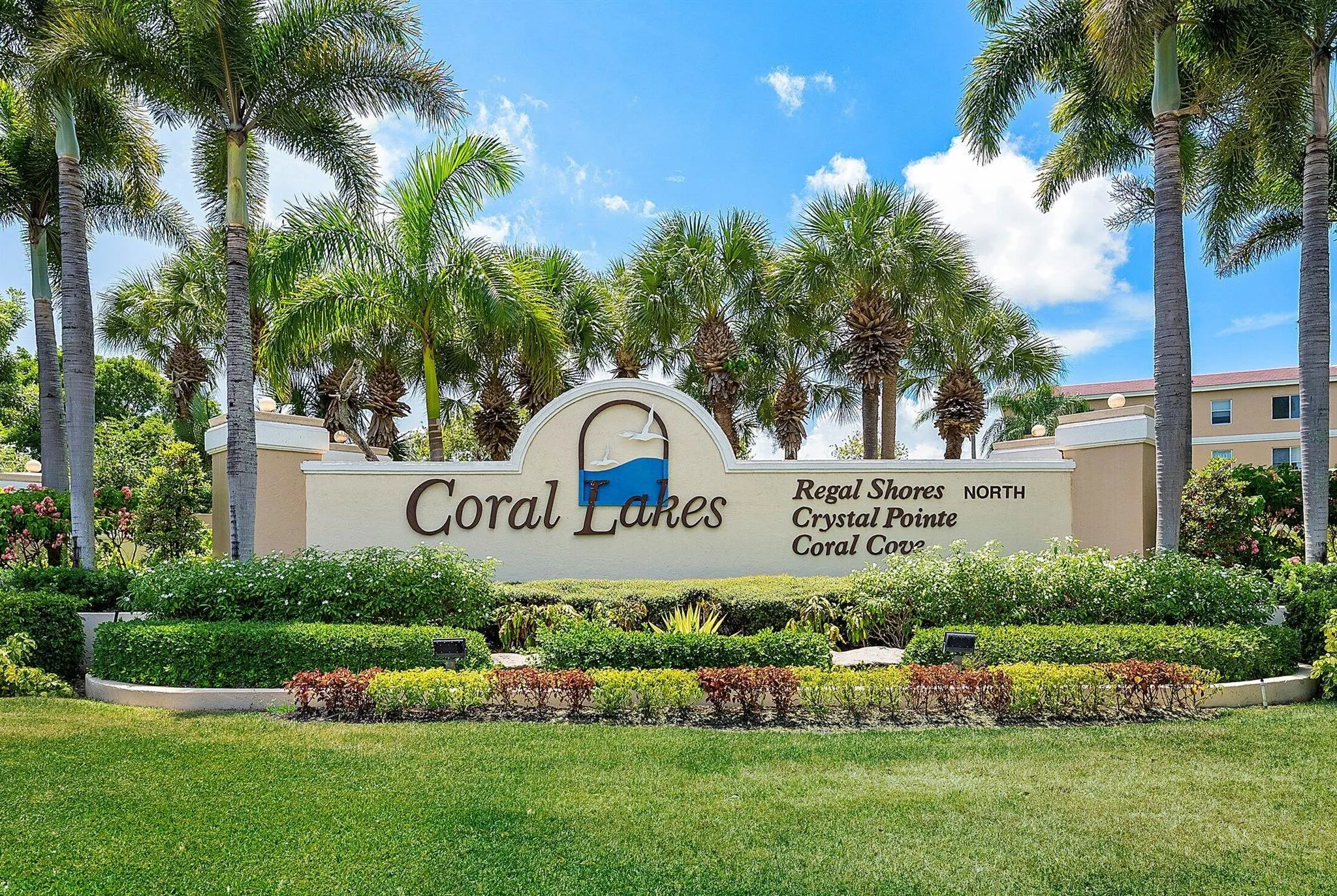 5874 Crystal Shores Drive, #304