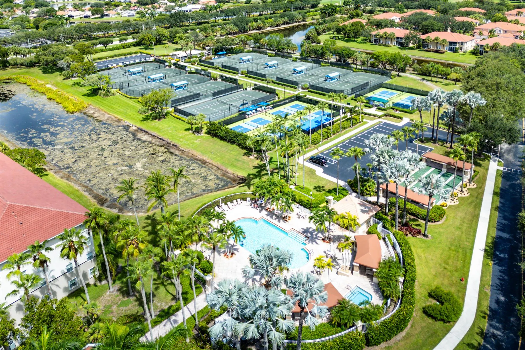 5874 Crystal Shores Drive, #304