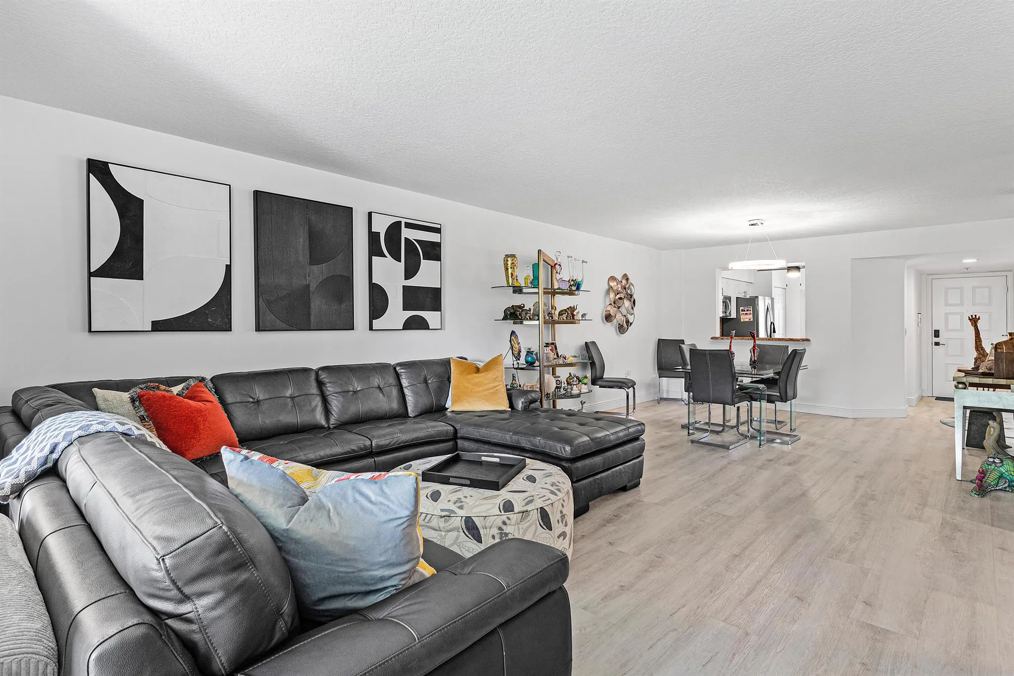 5874 Crystal Shores Drive, #304