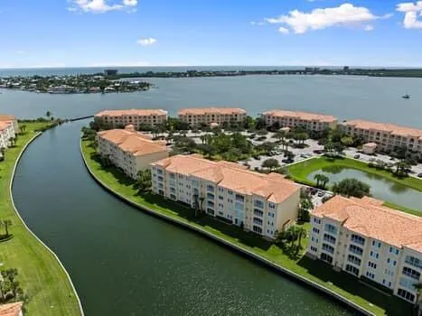 18 Harbour Isles 306 Drive W, #306