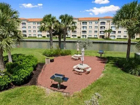 18 Harbour Isles 306 Drive W, #306