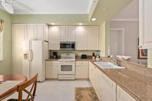 18 Harbour Isles 306 Drive W, #306