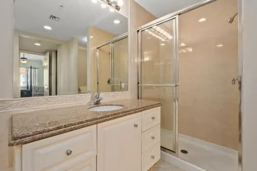 18 Harbour Isles 306 Drive W, #306