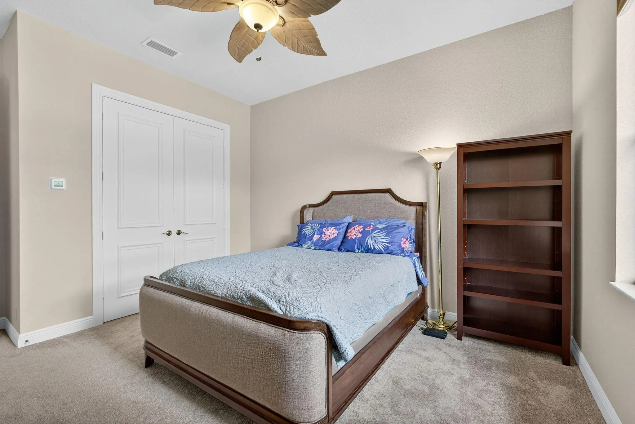 10514 Versailles Boulevard