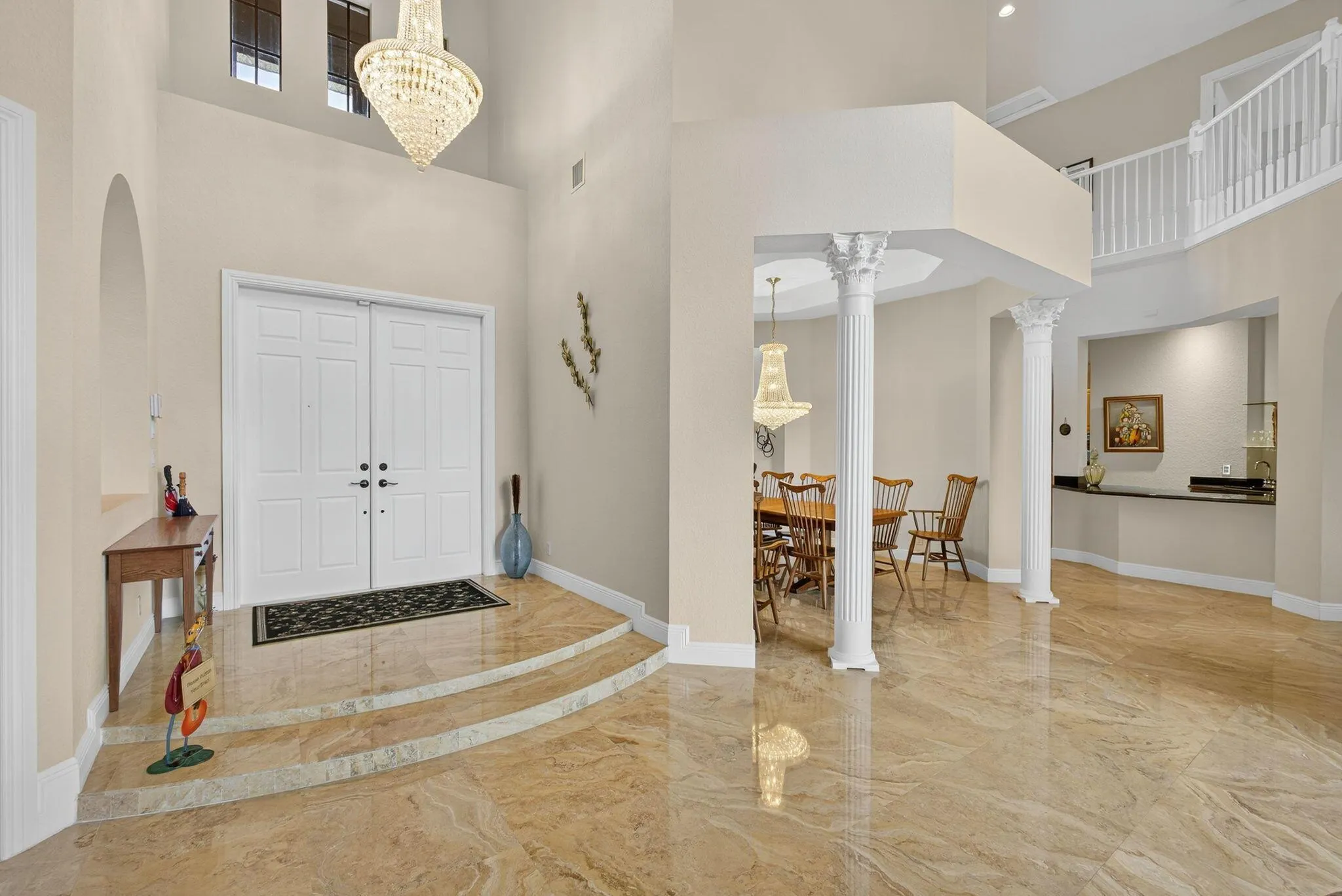 10514 Versailles Boulevard