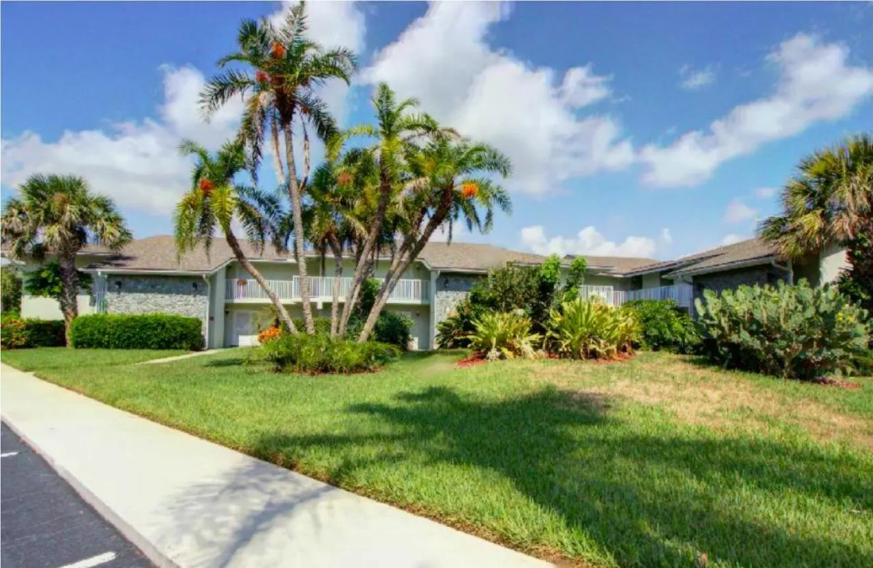 2400 S Ocean Drive, #5623