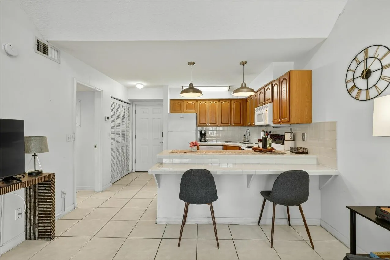2400 S Ocean Drive, #5623