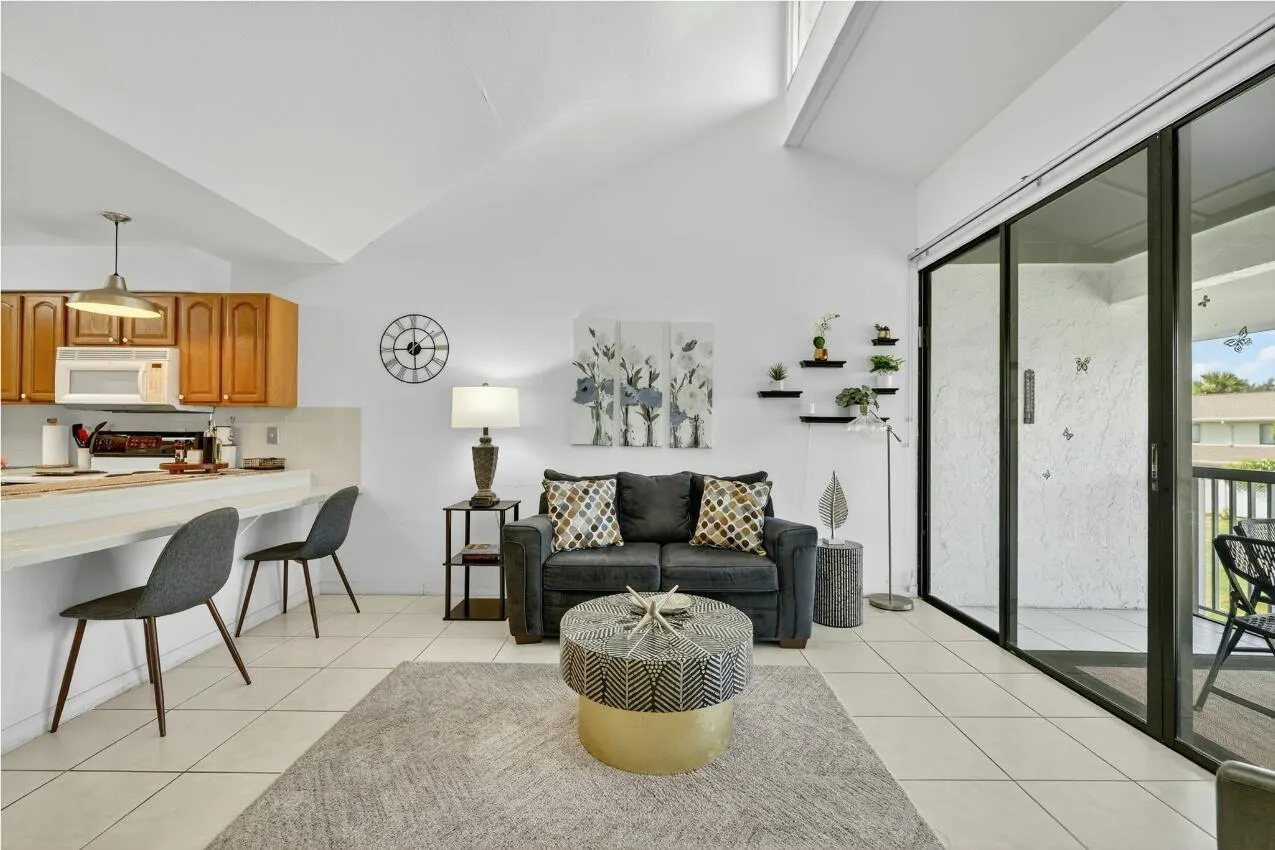 2400 S Ocean Drive, #5623