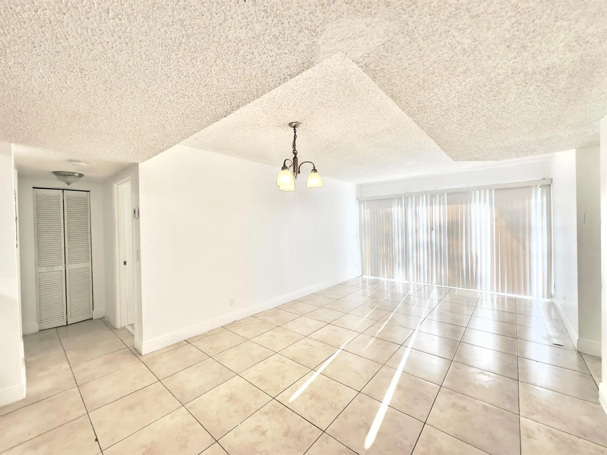 1461 Windorah B Way, #B