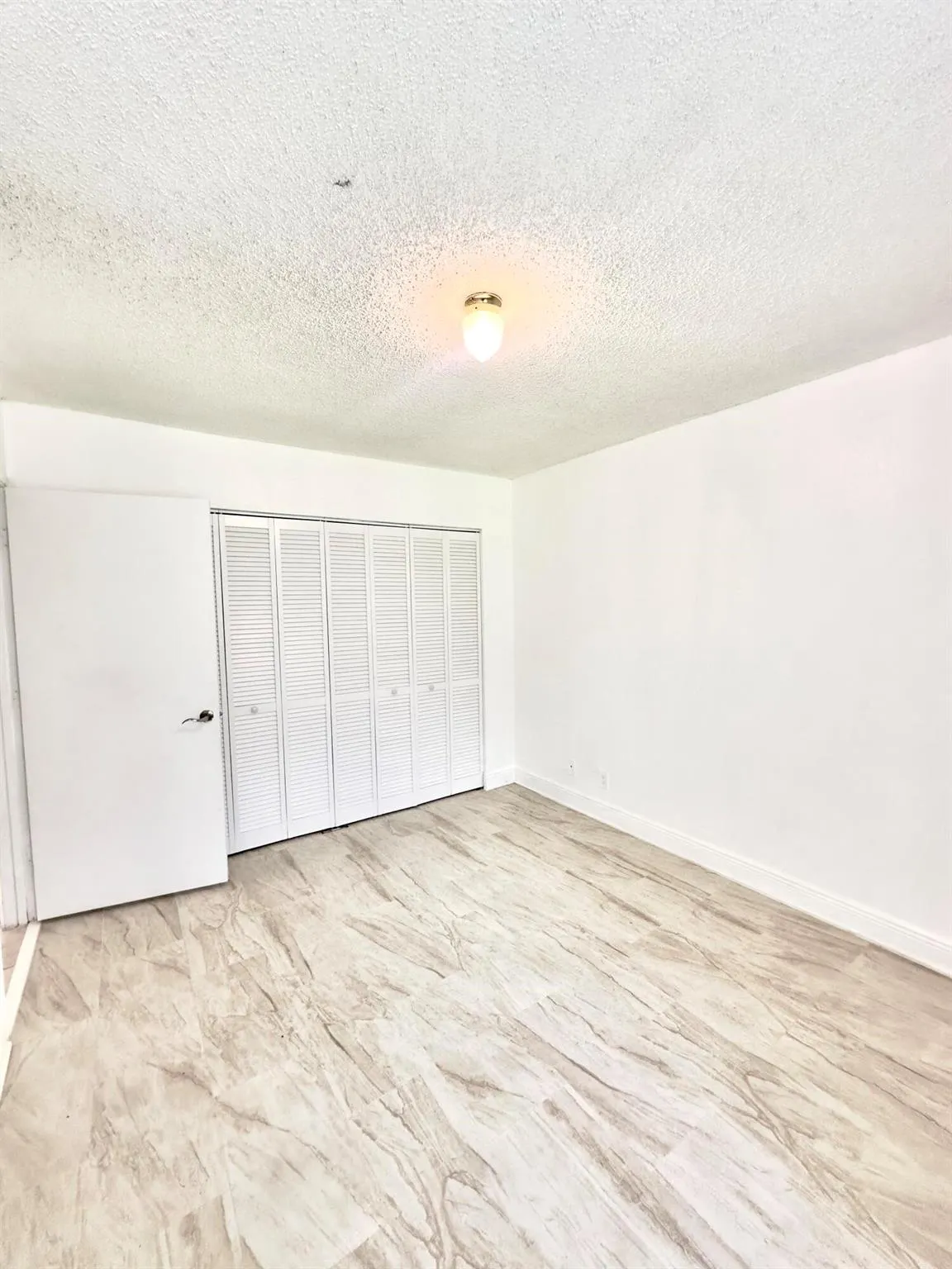 1461 Windorah B Way, #B
