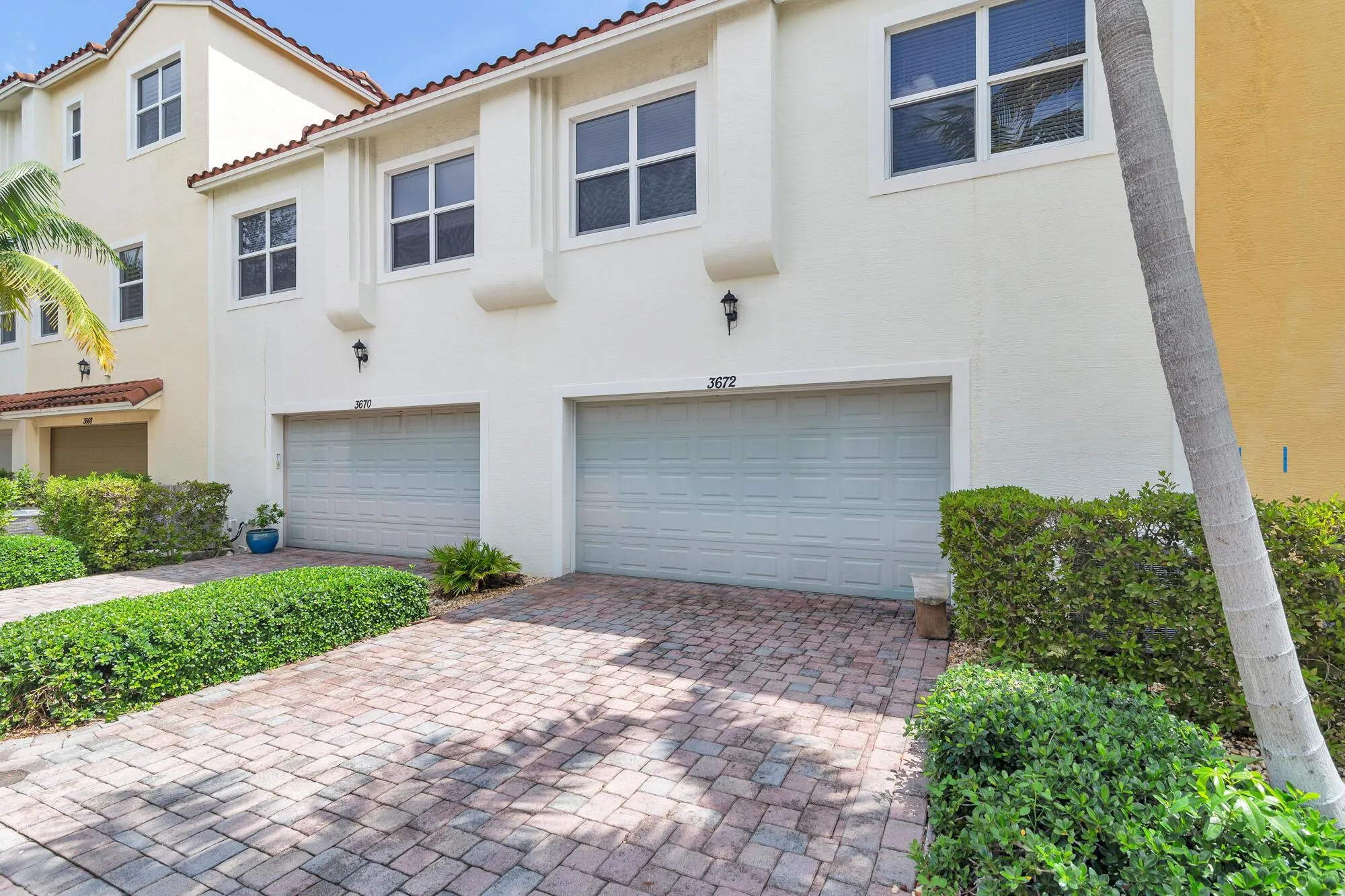 3672 Vintage Way
