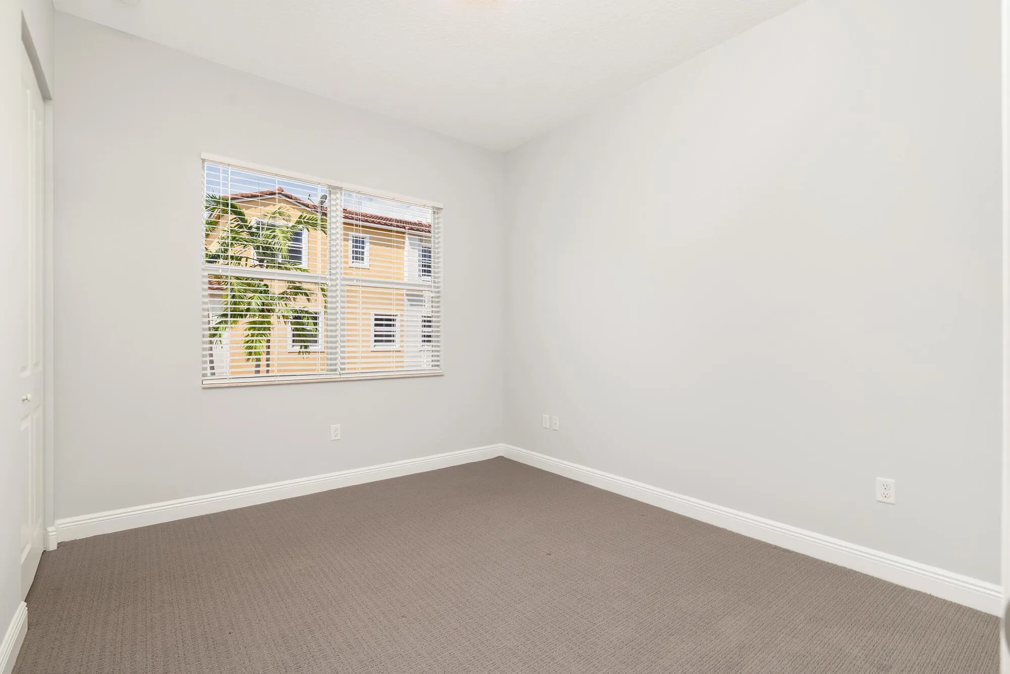 3672 Vintage Way