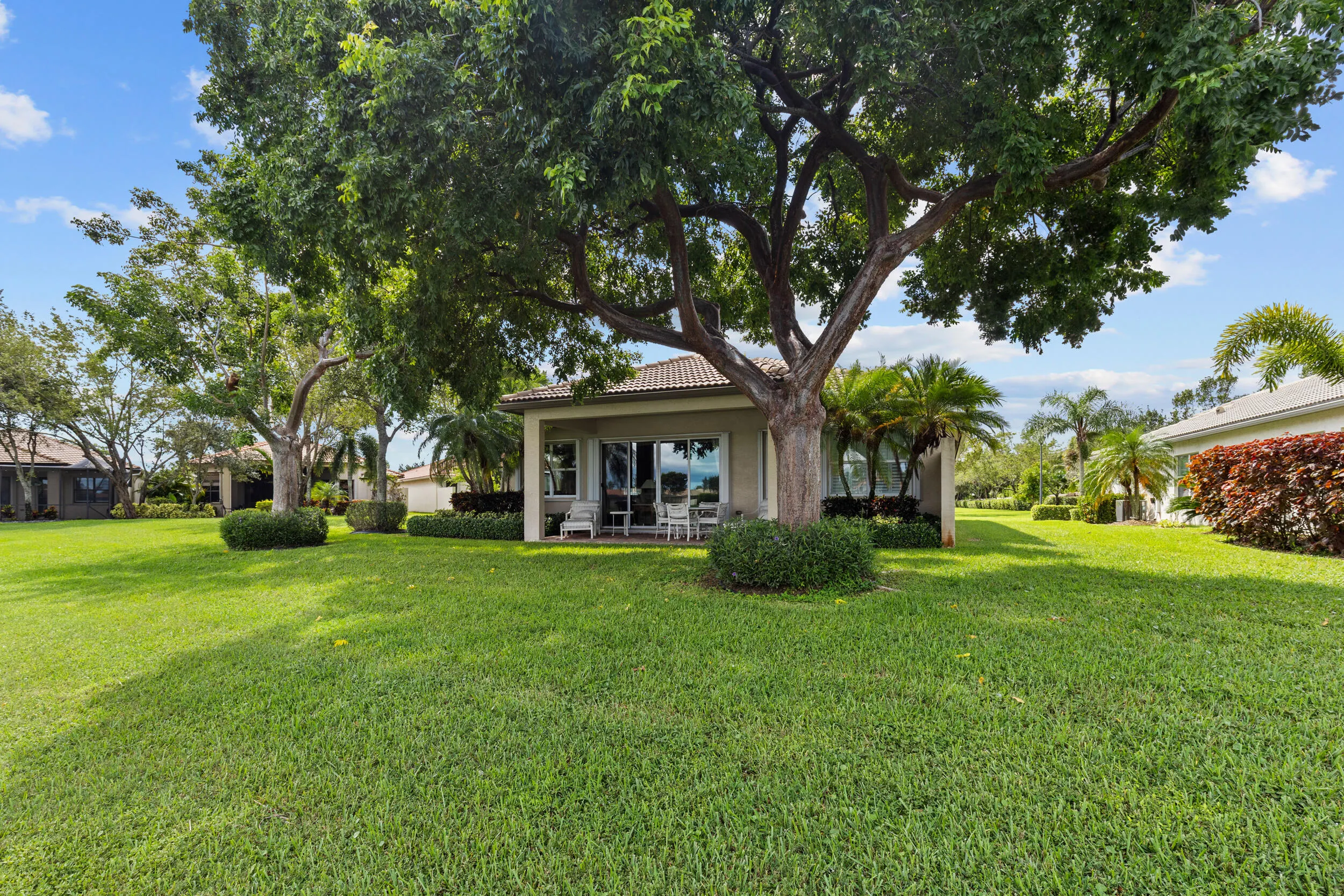 9513 Isles Cay Drive