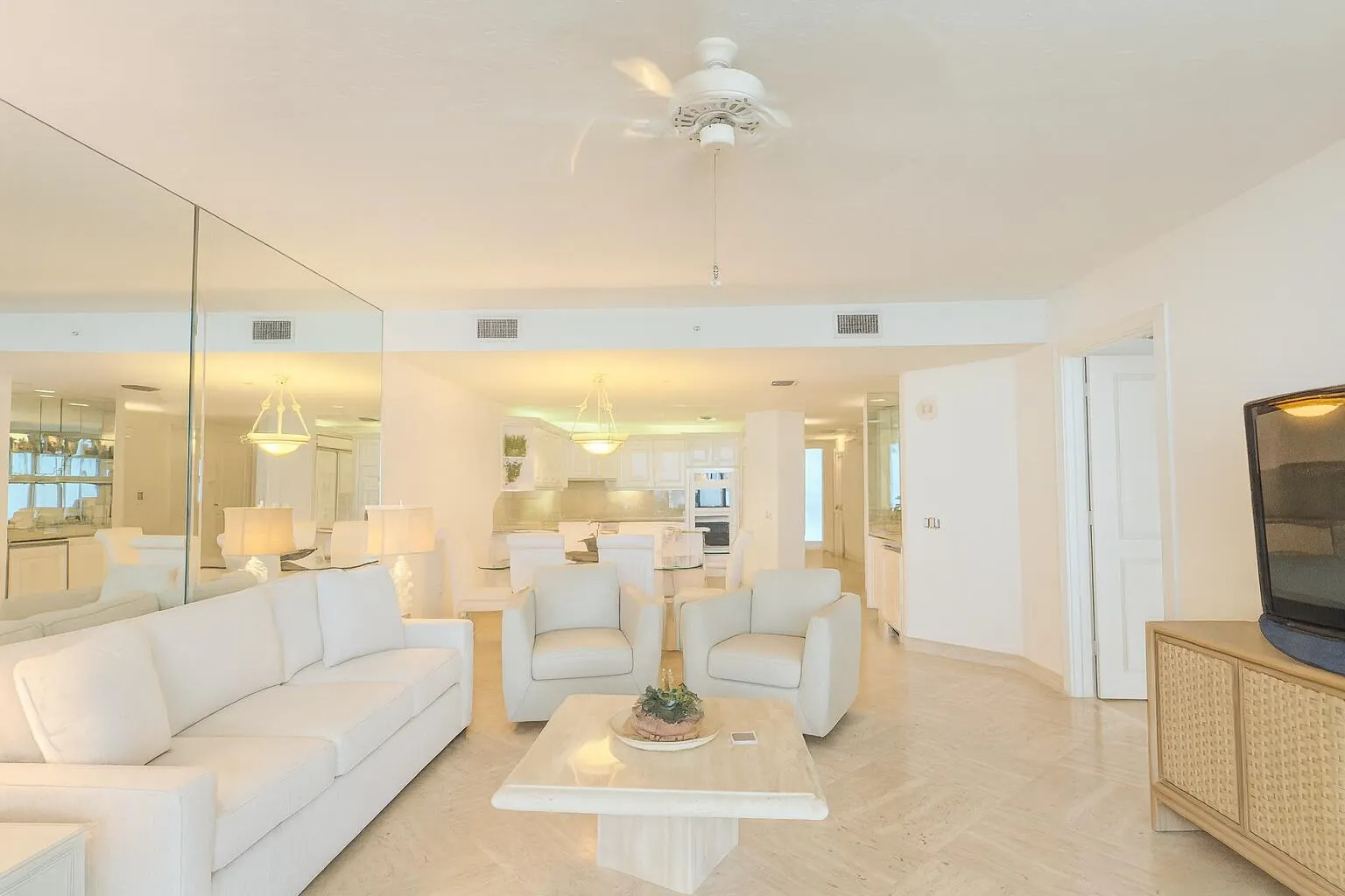 800 Ocean Drive, #803