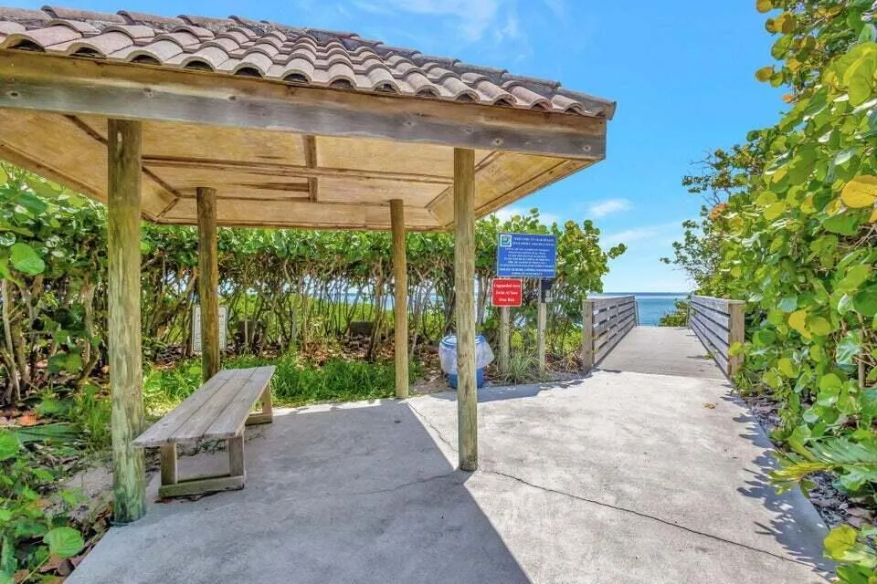 800 Ocean Drive, #803