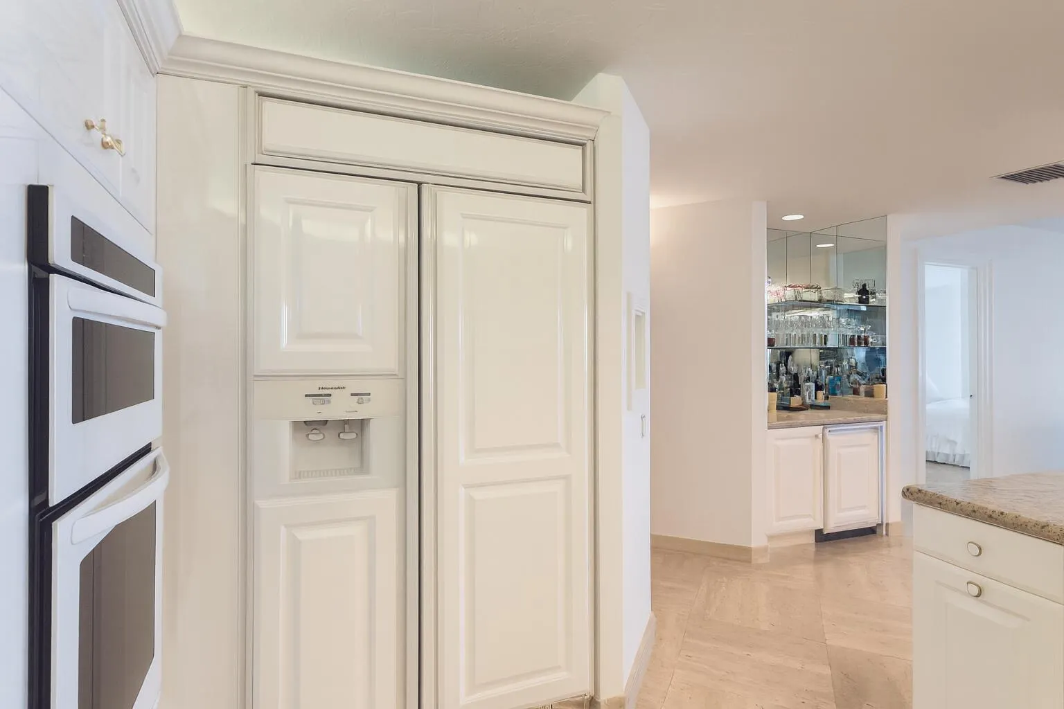 800 Ocean Drive, #803