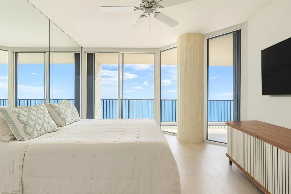 800 Ocean Drive, #803