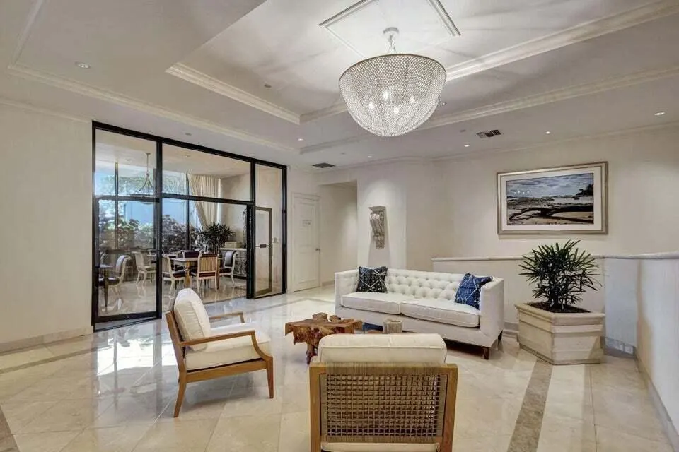 800 Ocean Drive, #803