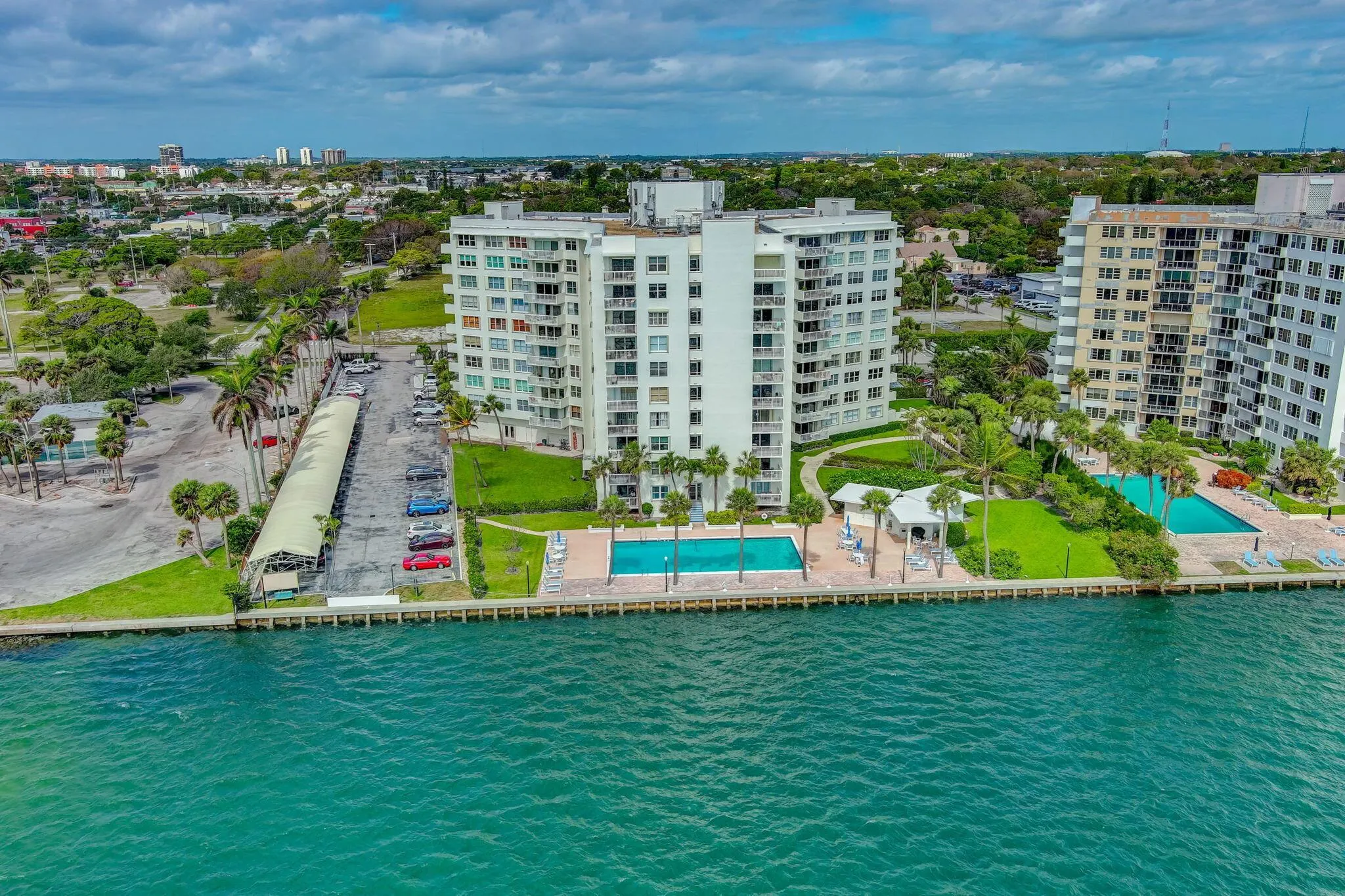 2600 N Flagler Drive, #813