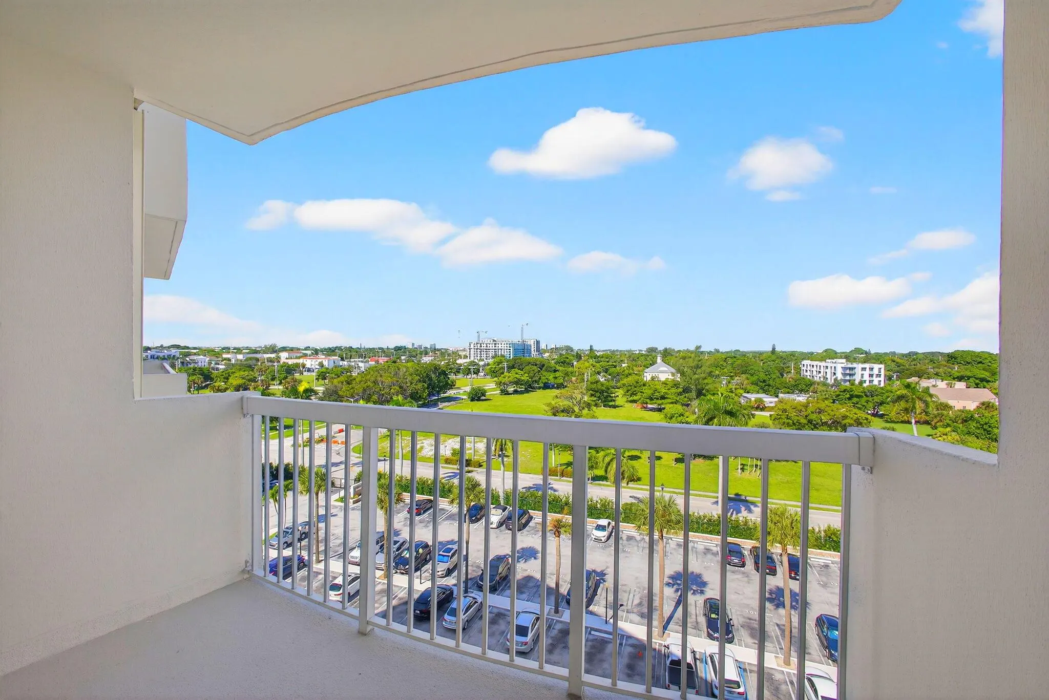 2600 N Flagler Drive, #813