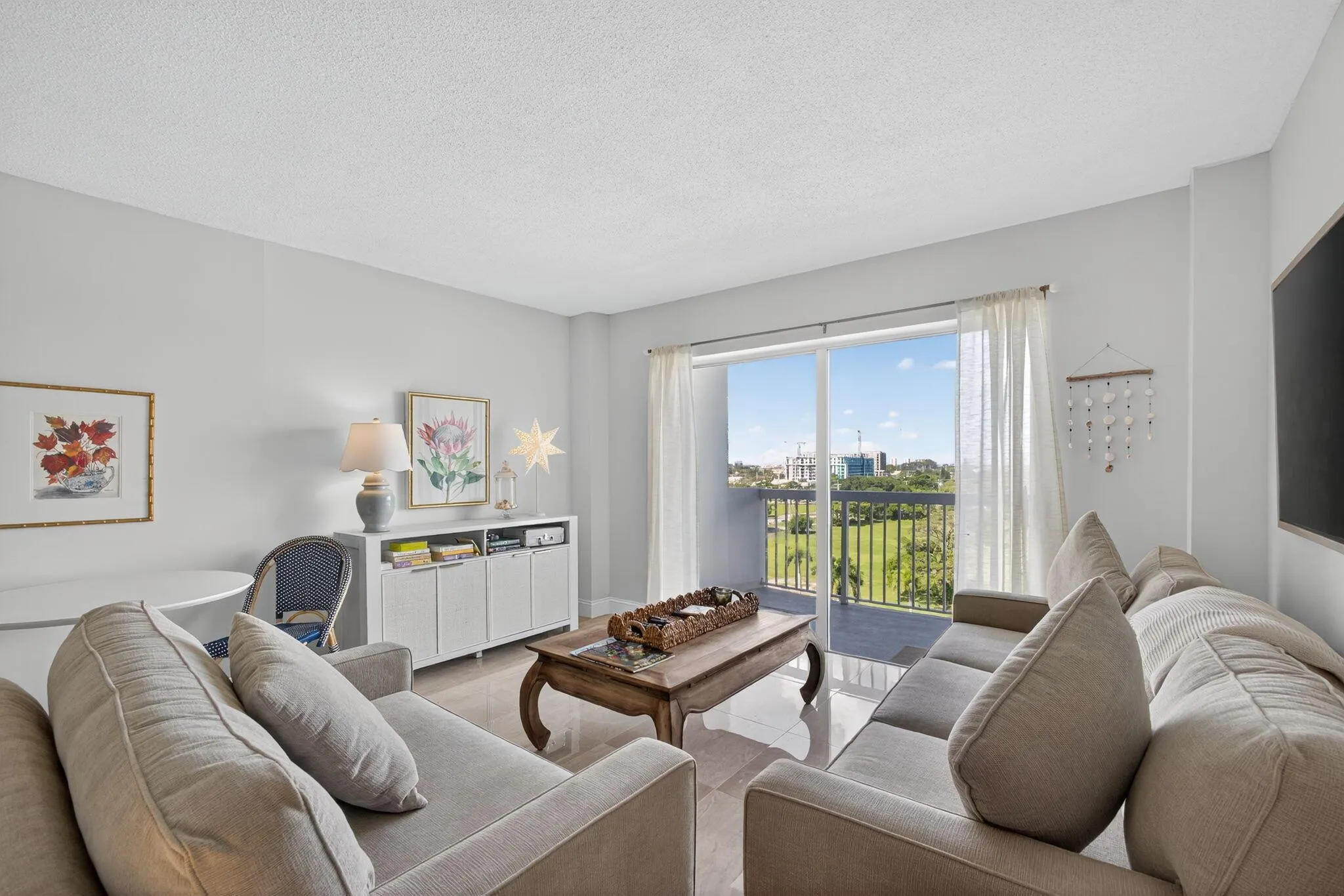 2600 N Flagler Drive, #813
