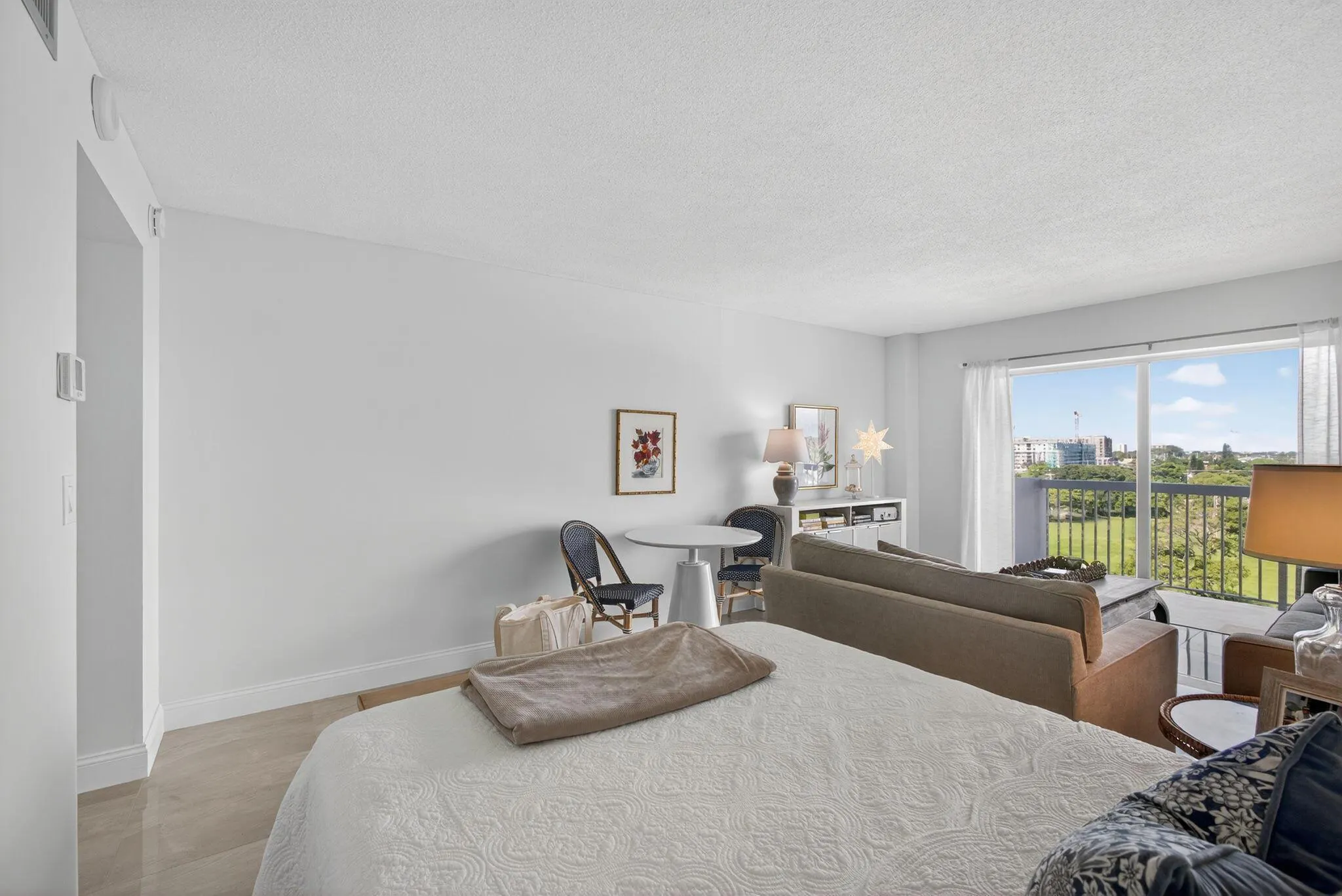 2600 N Flagler Drive, #813