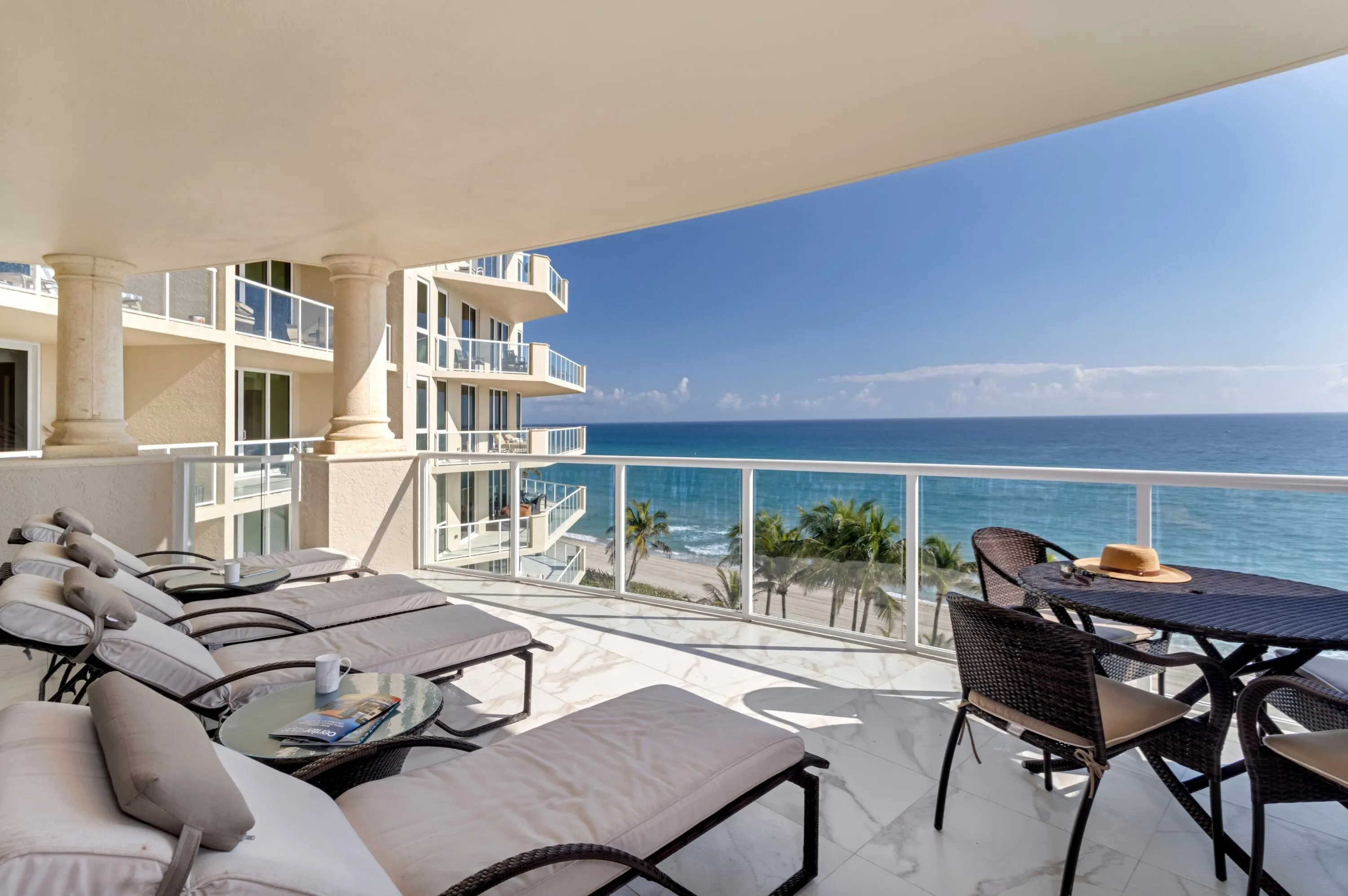1063 Hillsboro Mile, #606