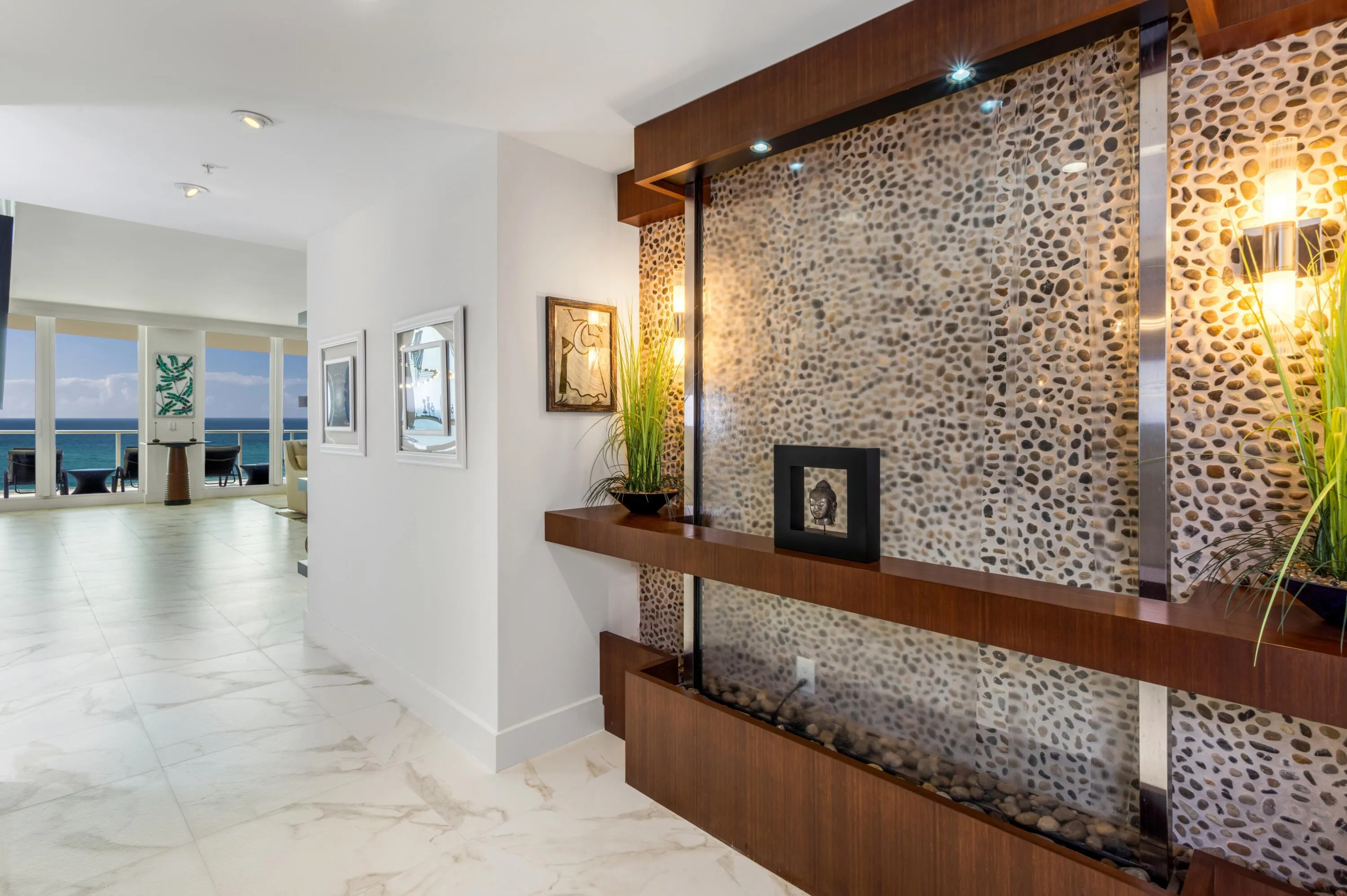 1063 Hillsboro Mile, #606