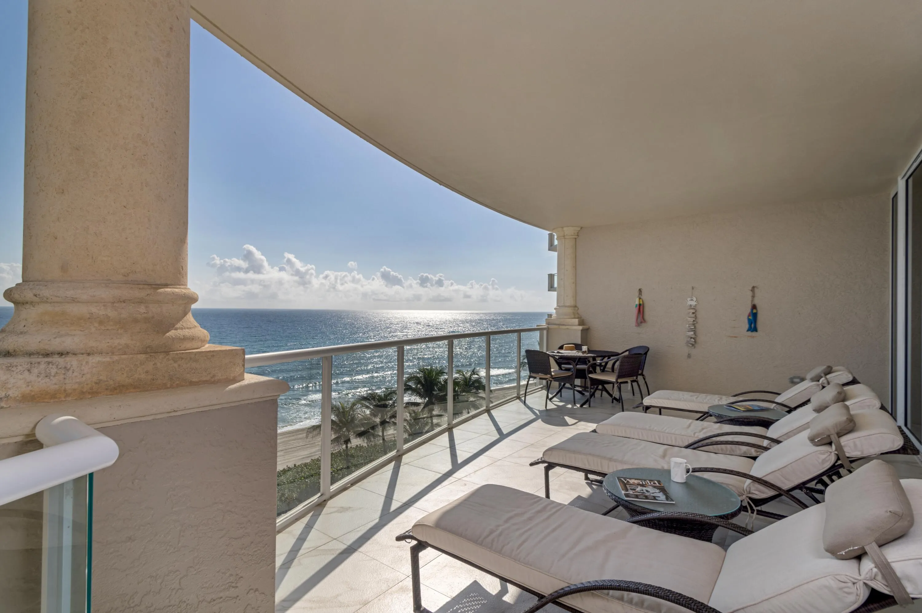 1063 Hillsboro Mile, #606