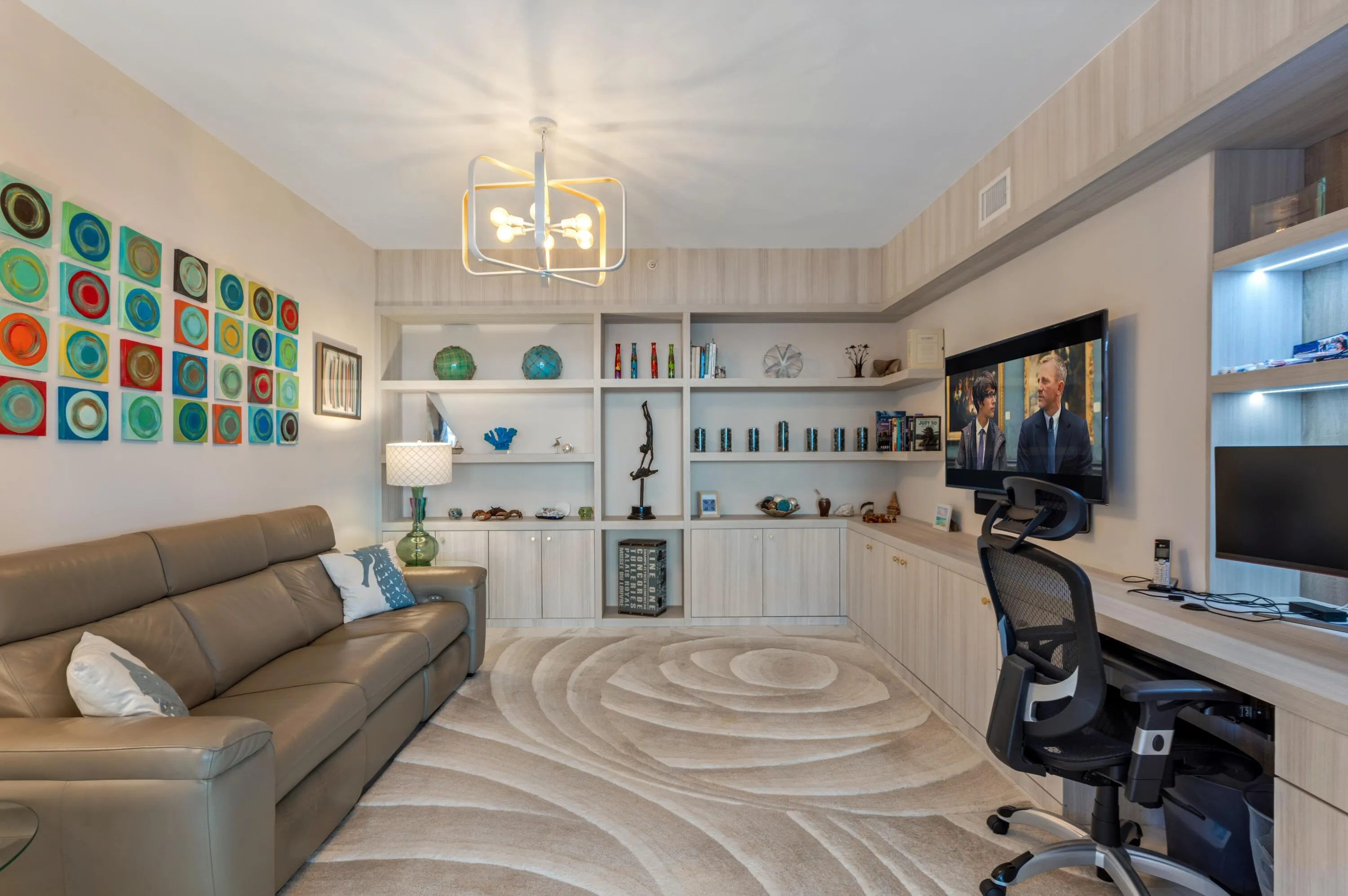1063 Hillsboro Mile, #606