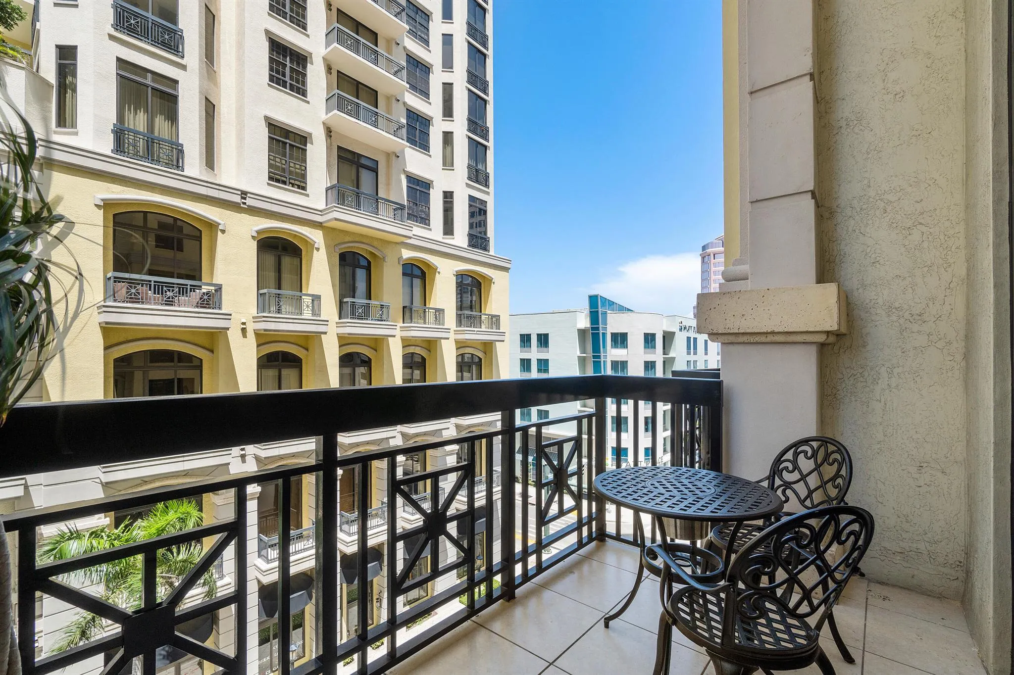 801 S Olive Avenue, #430
