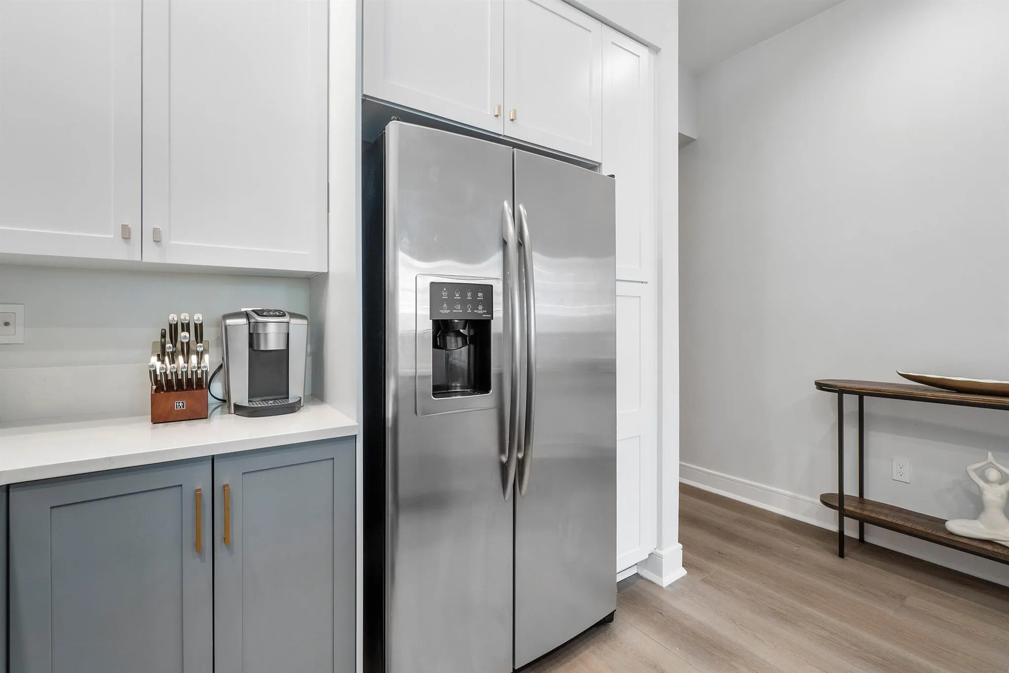 801 S Olive Avenue, #430