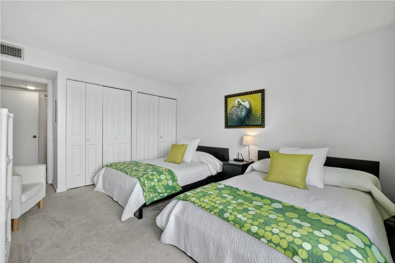 2400 S Ocean Drive, #7333
