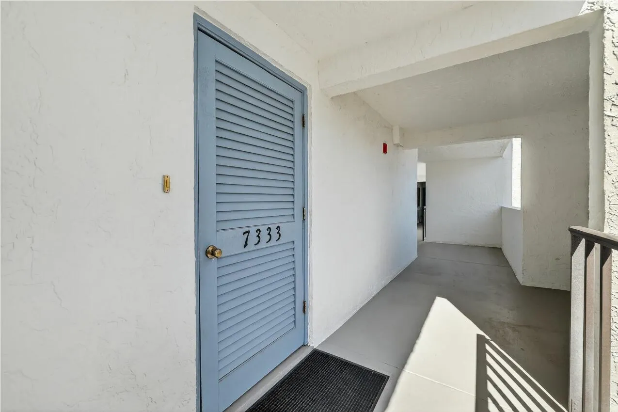 2400 S Ocean Drive, #7333