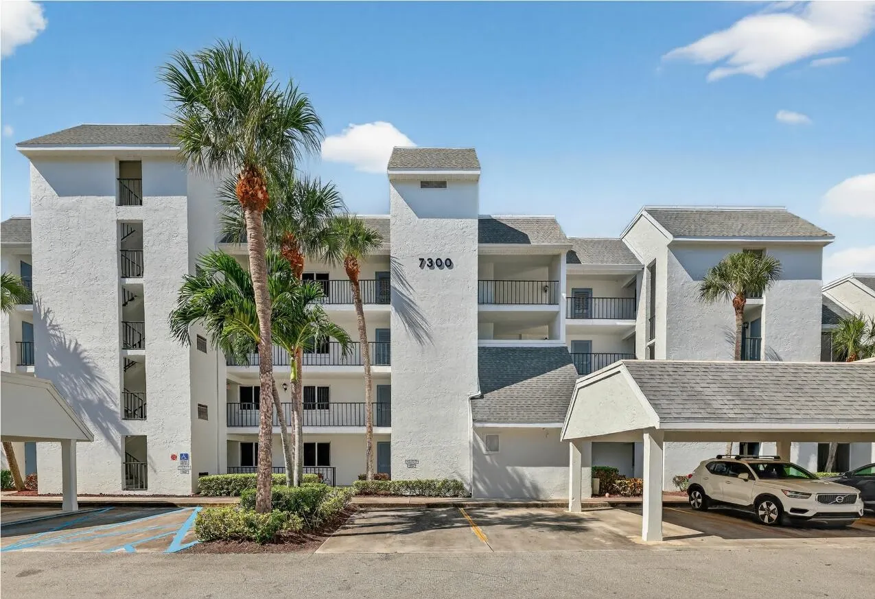 2400 S Ocean Drive, #7333