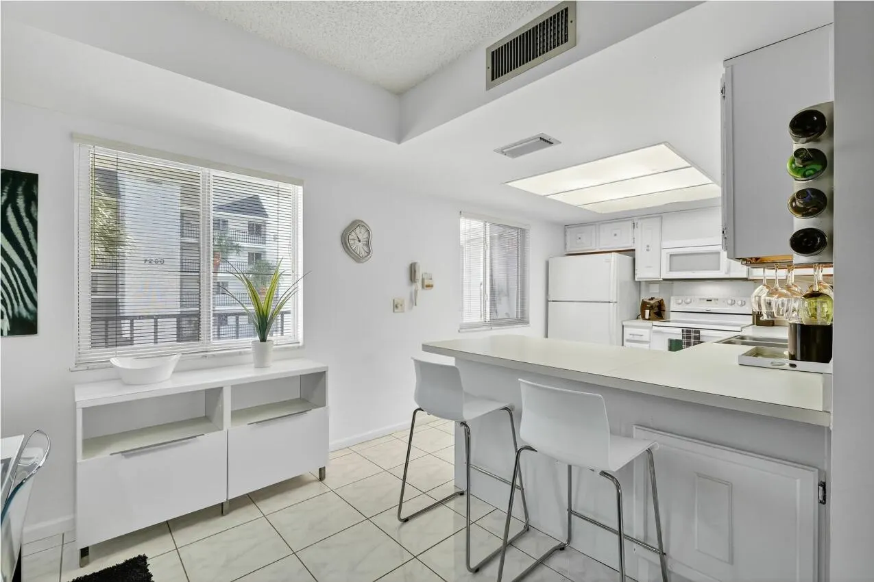 2400 S Ocean Drive, #7333
