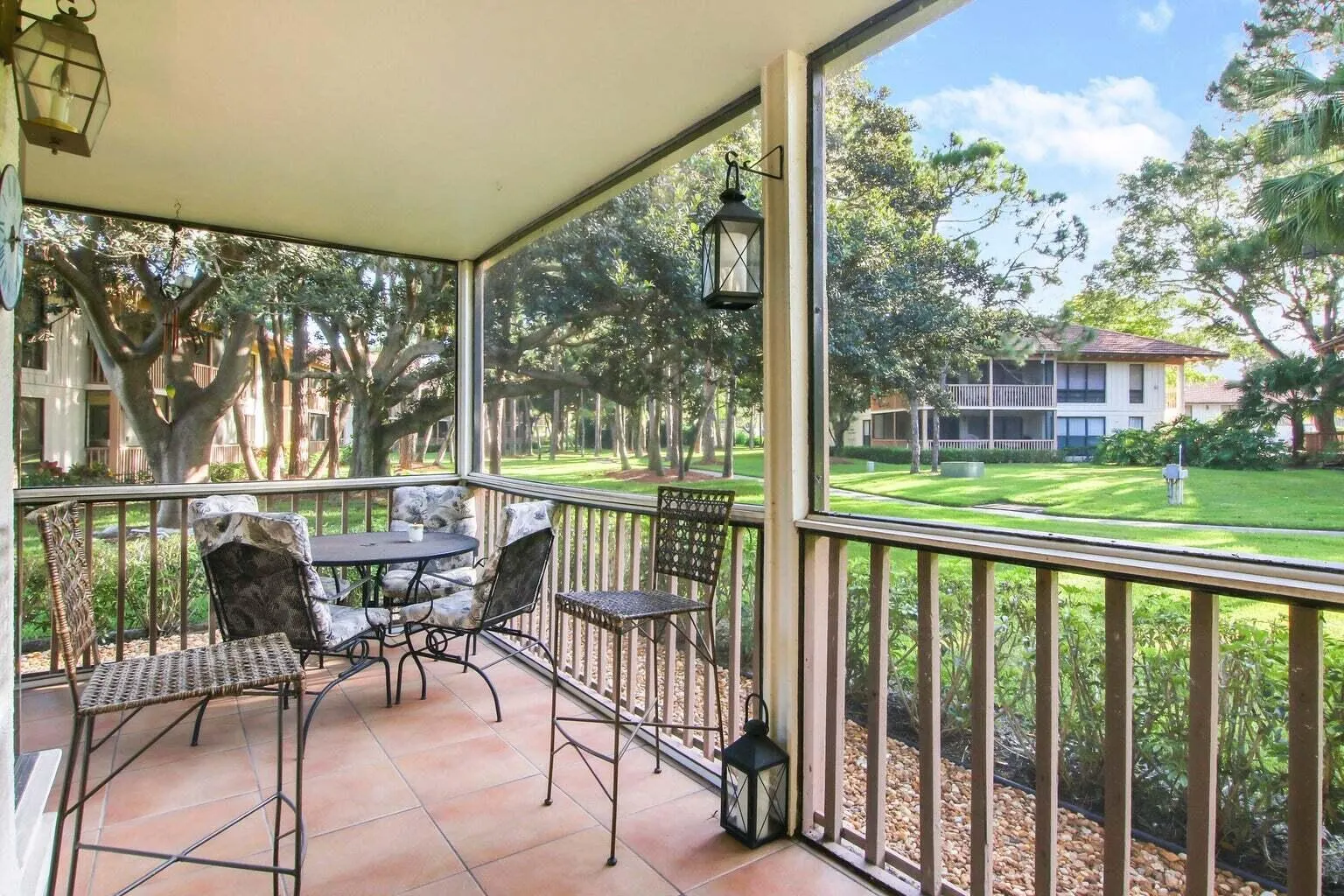 141 Brackenwood Road