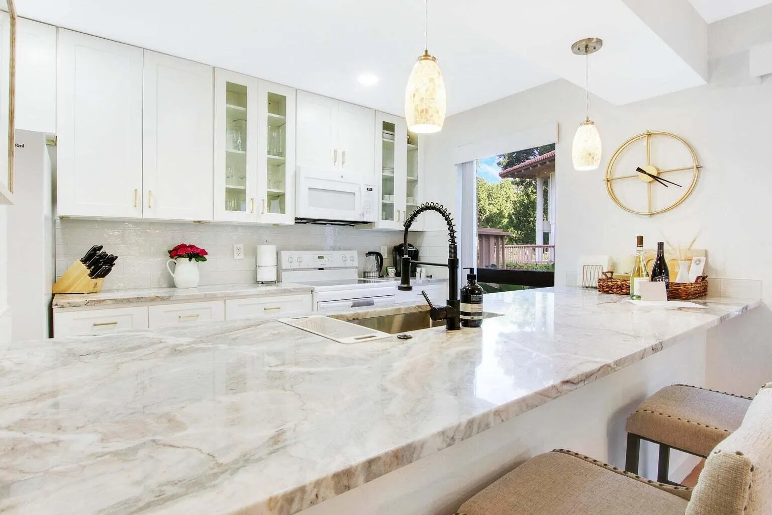 141 Brackenwood Road