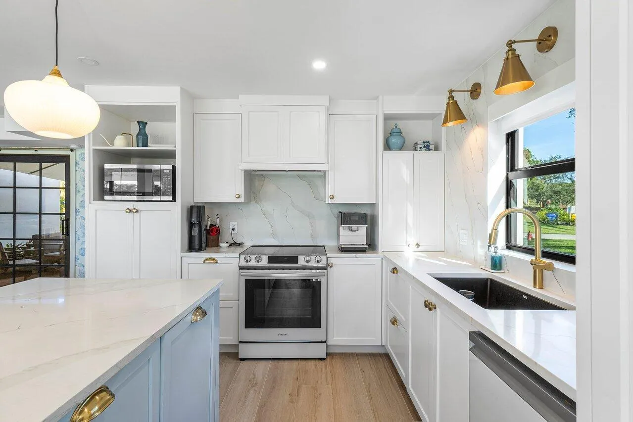 10111 Quail Covey Road, #Hibiscus N