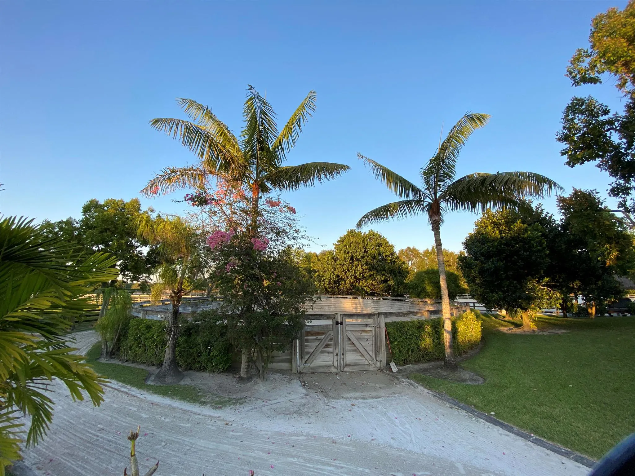 5110 South Shore Boulevard
