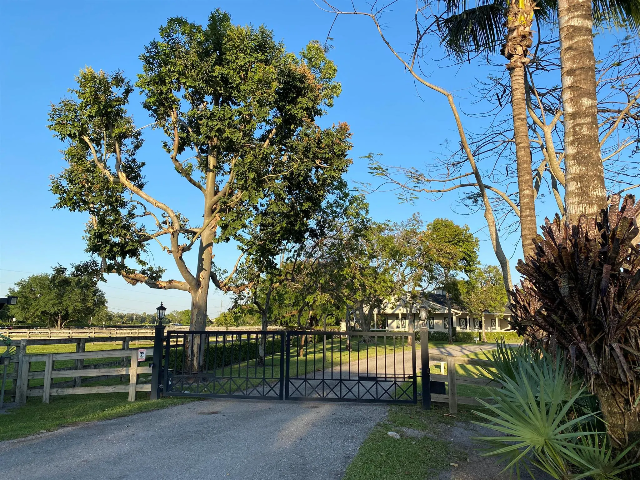 5110 South Shore Boulevard