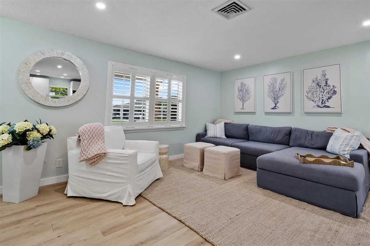 1518 Lance Road